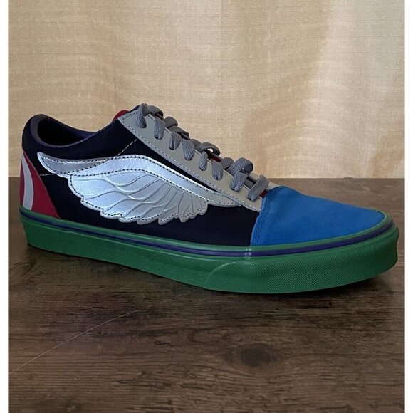 Vans x Marvel Old Skool Avengers Shoe Womens Sz 11 Leather Sneaker - Picture 3 of 10
